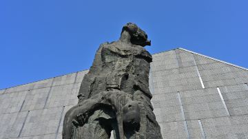 上海+杭州+普陀山+千岛湖+乌镇+苏州+南京10日9晚跟团游