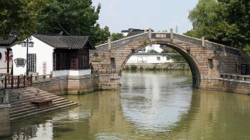 苏州+杭州+浙江千岛湖景区+绍兴5日4晚跟团游